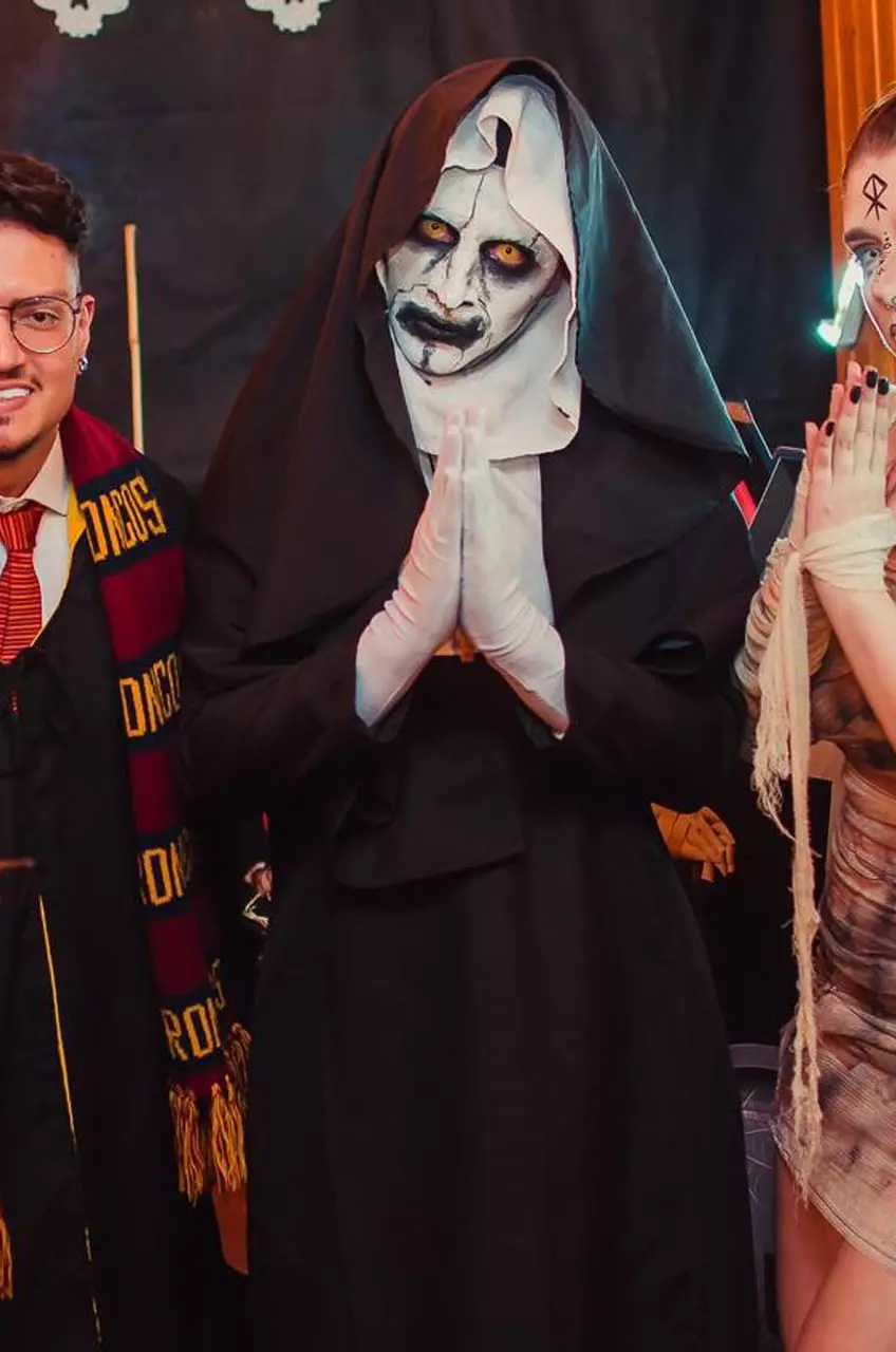 contratar personagens de itapecerica da serra