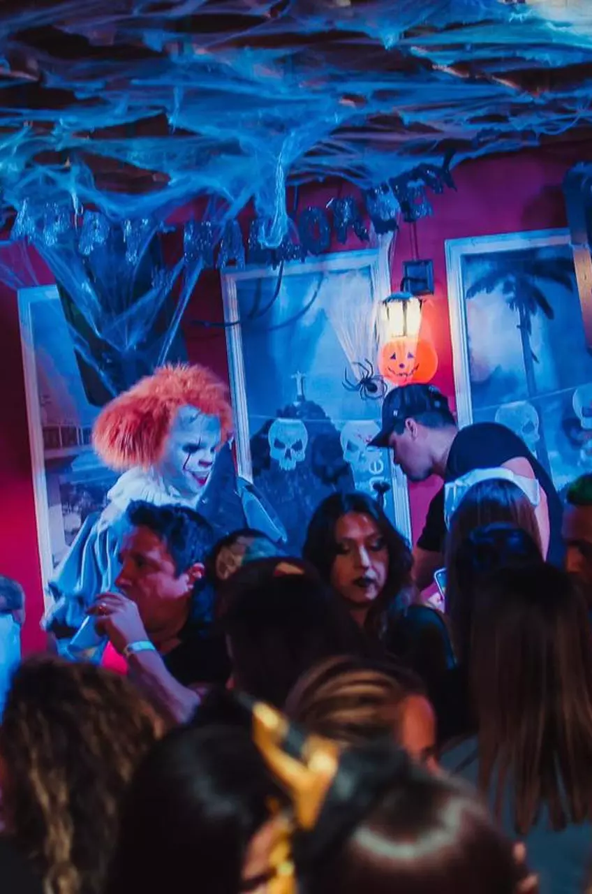contratar personagens de terror em aruja
