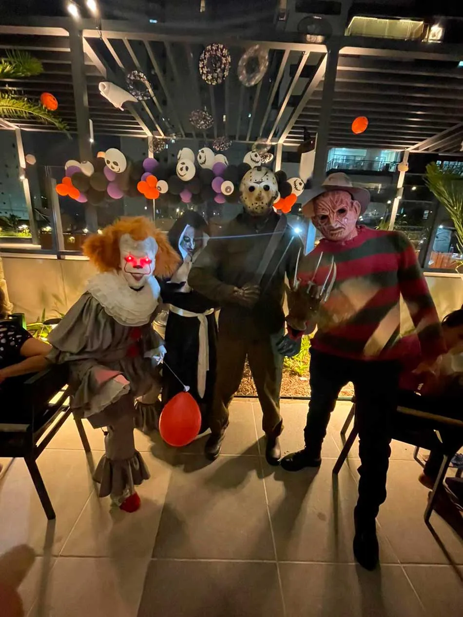 It, Jason, Freddy Krueger e Freira em festa de terror
