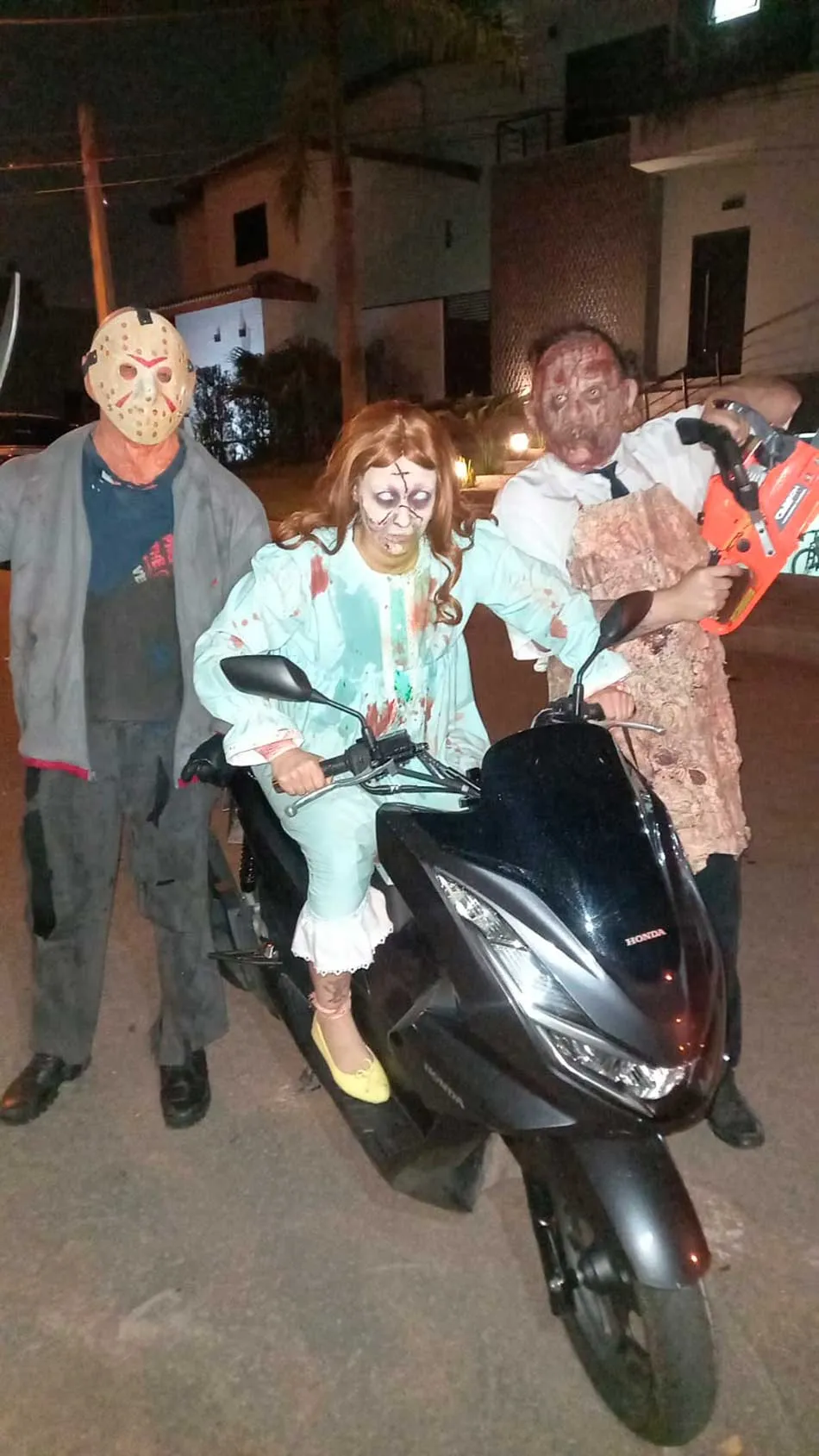 Jason, Regan e Freddy Krueger em condomínio
