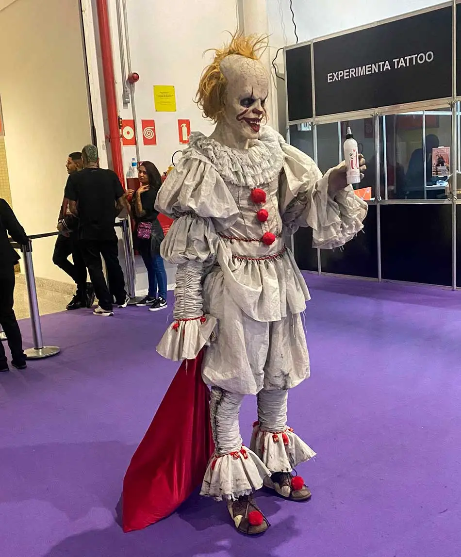 IT tirando fotos no evento da Tattoo week 2023