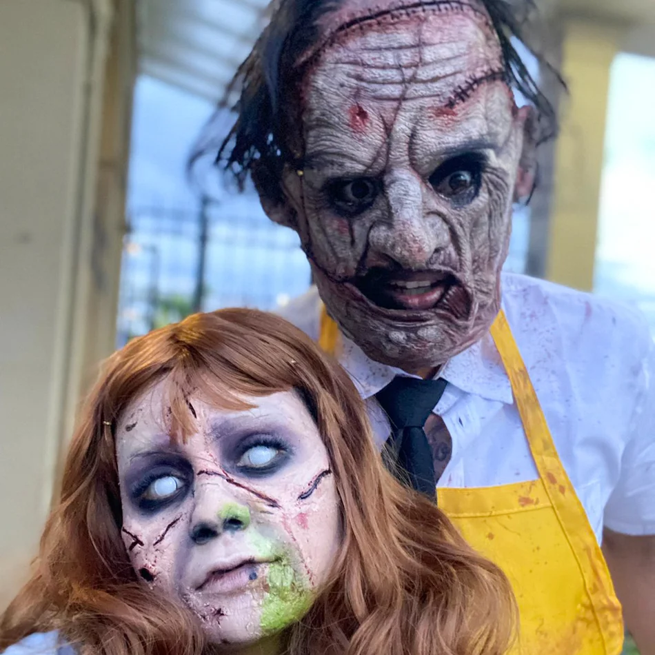 Monstros causando na festa de Halloween